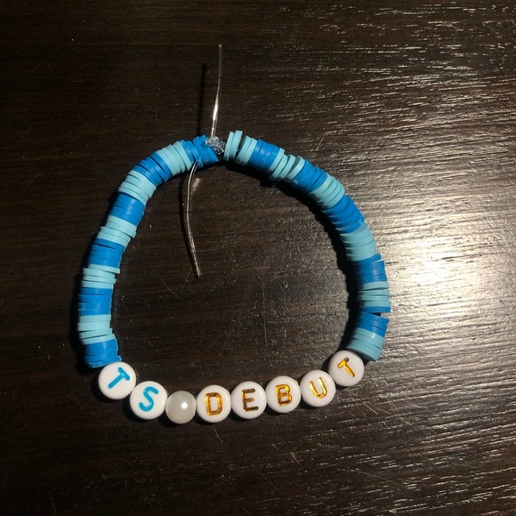 Handcrafted Taylor Swift Debut Album Blue Clay bead Bracelet - Picture 1 of 3